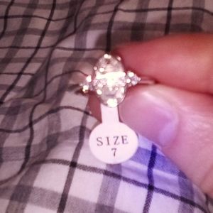 Very Cool Fragrant Jewels Ring Size 7 BNWT
